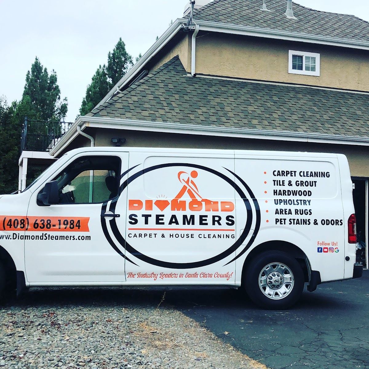 Diamond Steamers carpet cleaning van at a Dallas, TX home